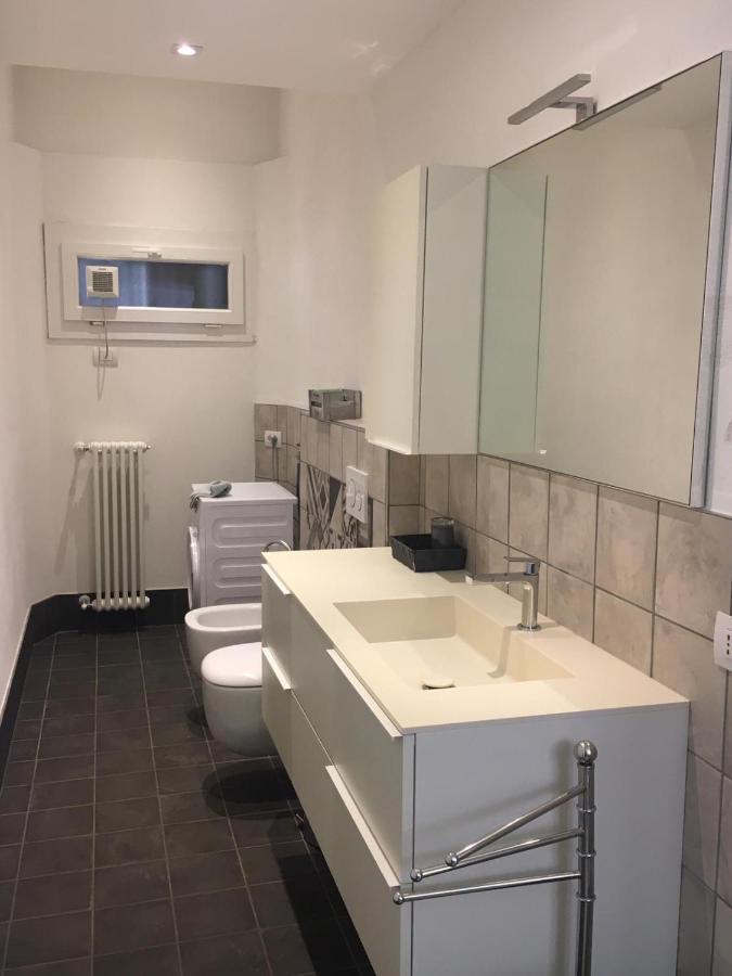 Garibaldi 1 Villa Angera Ngoại thất bức ảnh